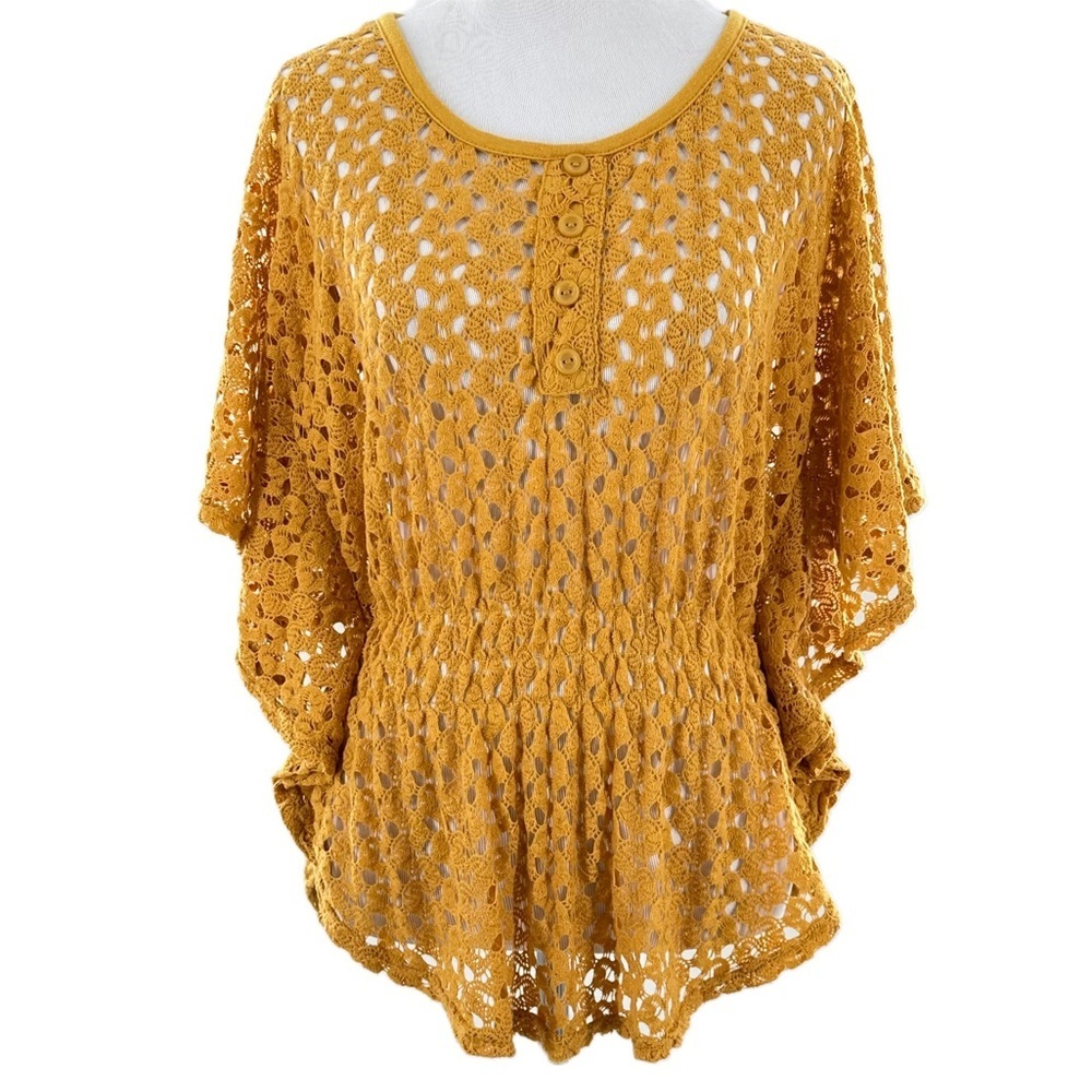Love to love juniors sweater size M mustard, crochet flowy sleeves boho
